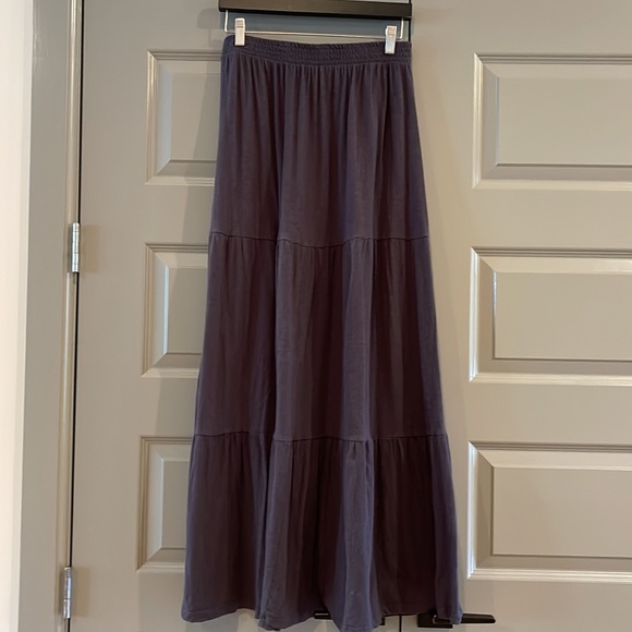 Z Supply Skirts Z Supply Gray Tiered Maxi Skirt Evereve Poshmark